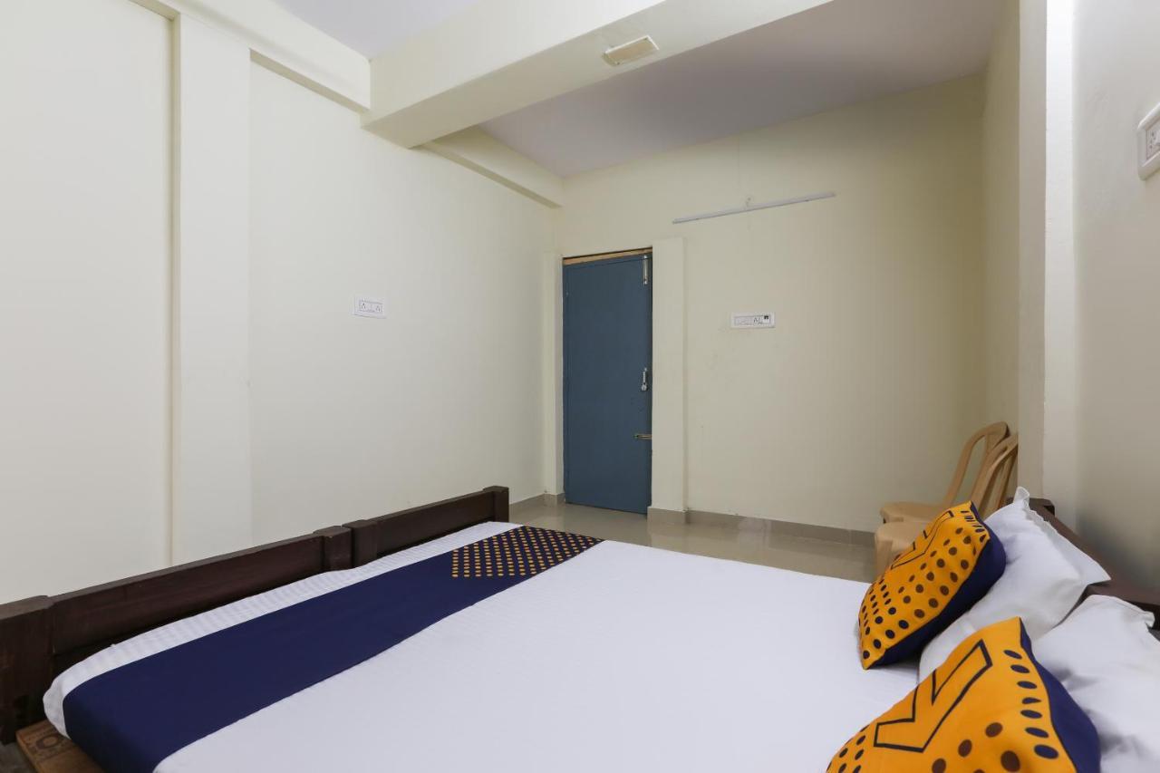 Spot On 63050 Kag Rooms Guduvancheri Exterior photo
